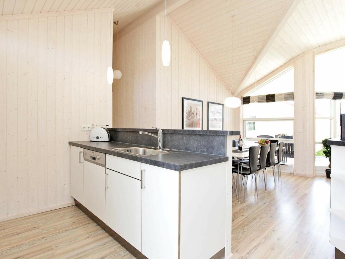 Four-Bedroom Holiday Home In Grossenbrode 1 Zewnętrze zdjęcie
