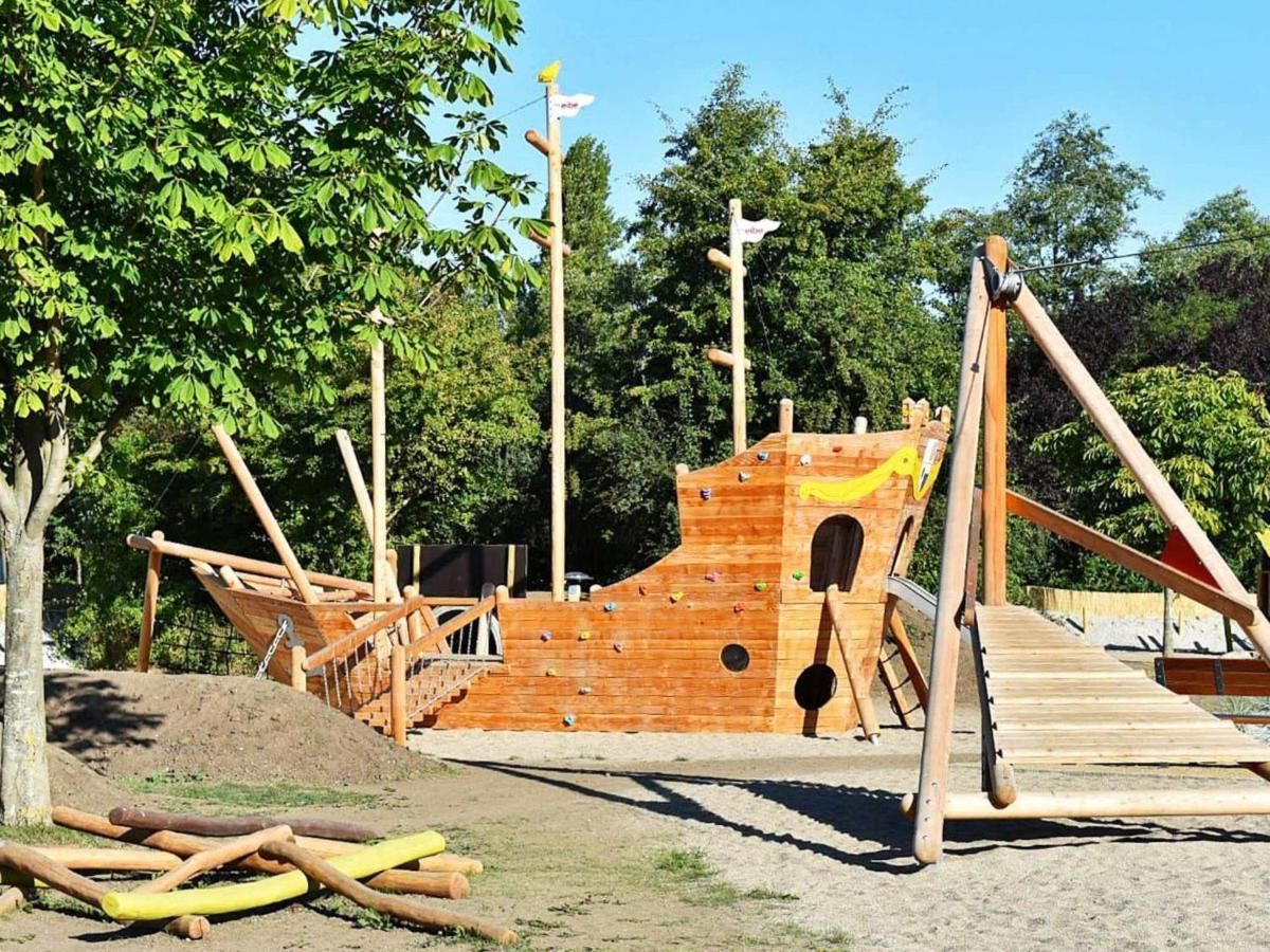 Four-Bedroom Holiday Home In Grossenbrode 1 Zewnętrze zdjęcie